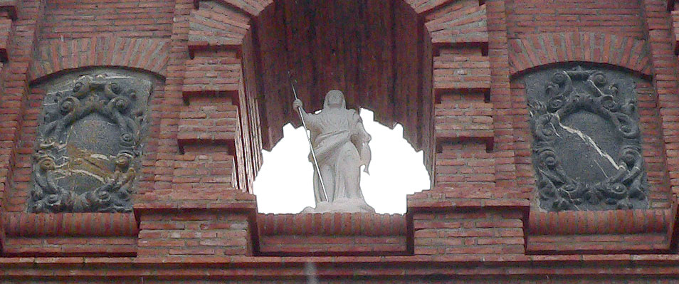 Detalle puerta del cerco de Almadenejos